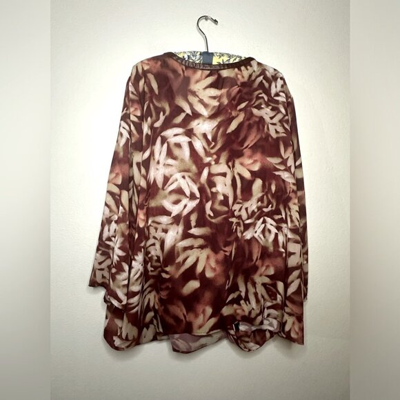 Catherines Black Label Womens 1X Red Floral Long Sleeves Keyhole Neck Blouse - Picture 2 of 8